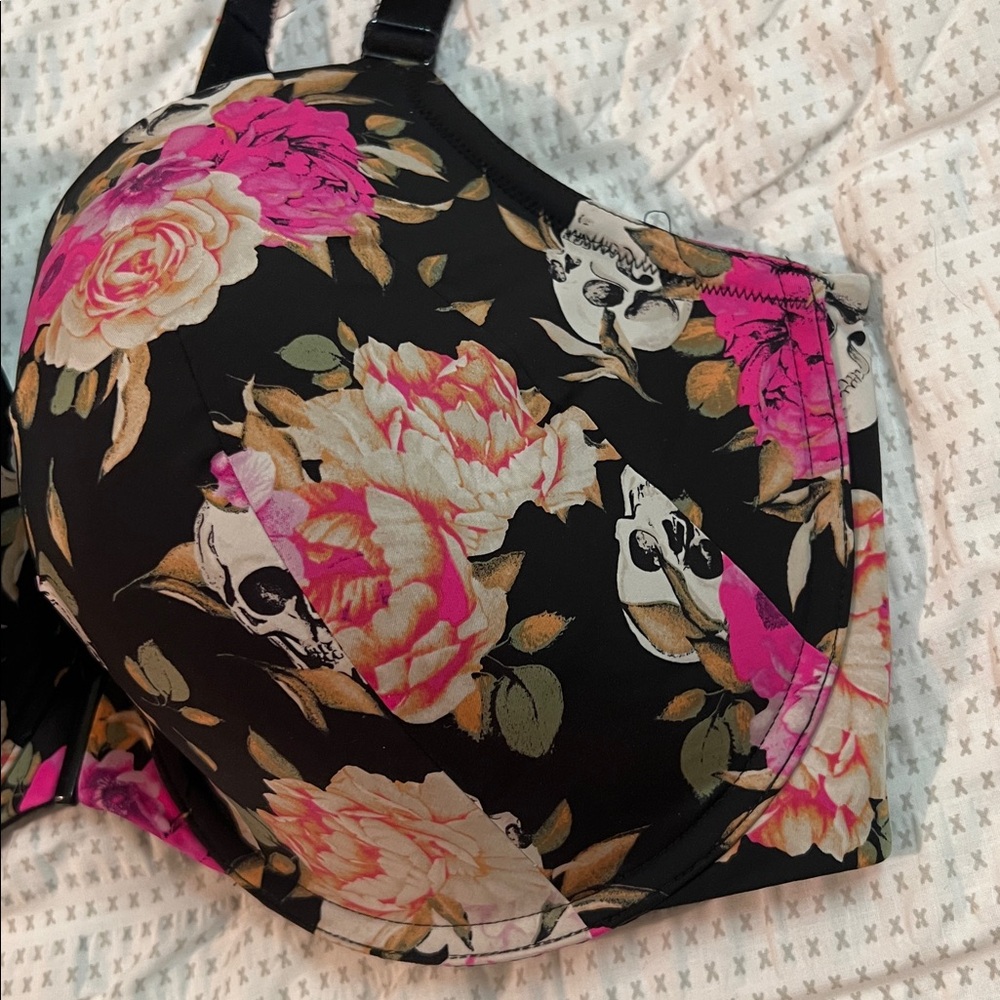 🍋Torrid Lightly Lined Front Close Bra🍋 - Picture 4 of 7